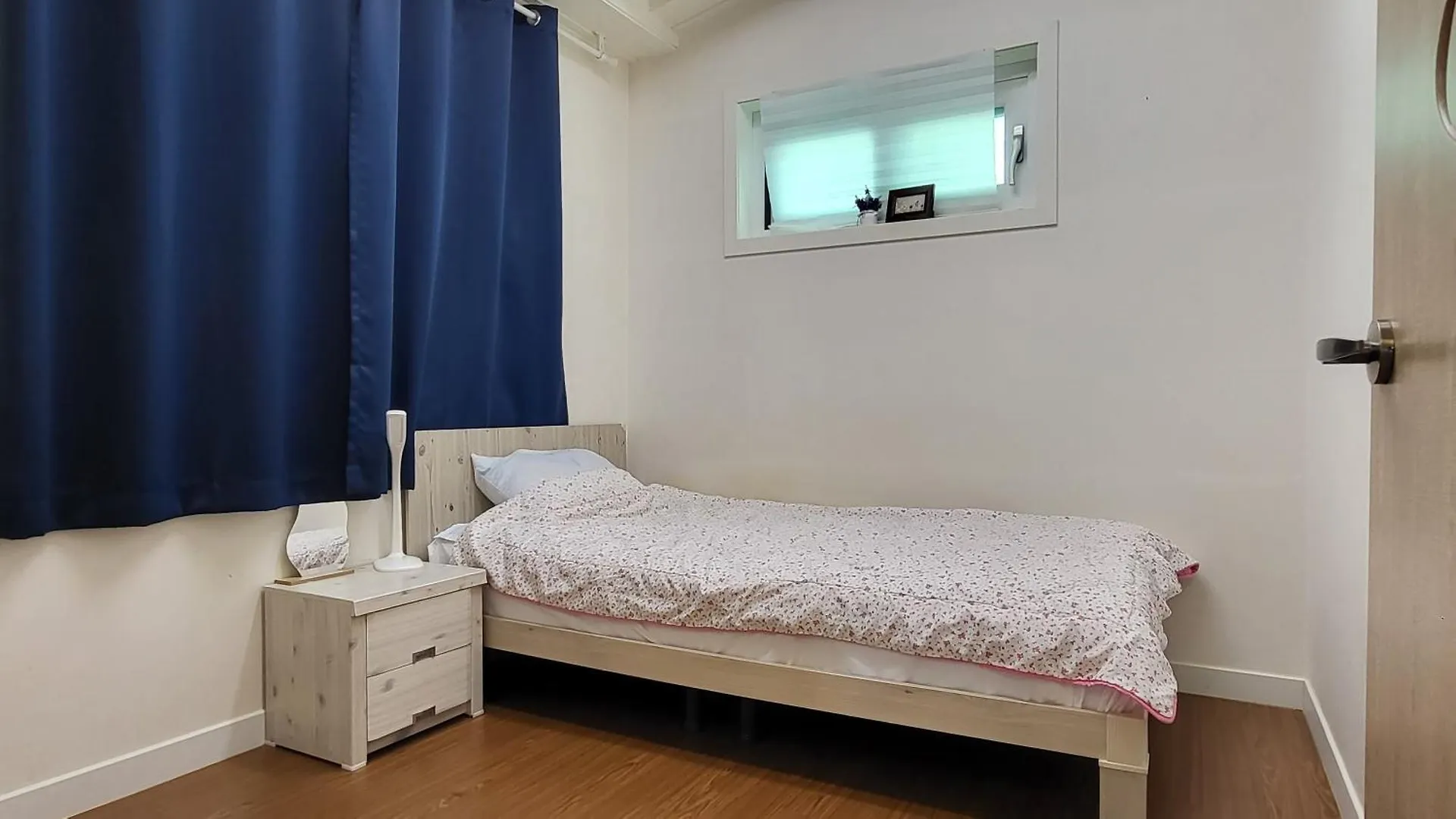 Aewol Gwangryeong House Apartment Jeju